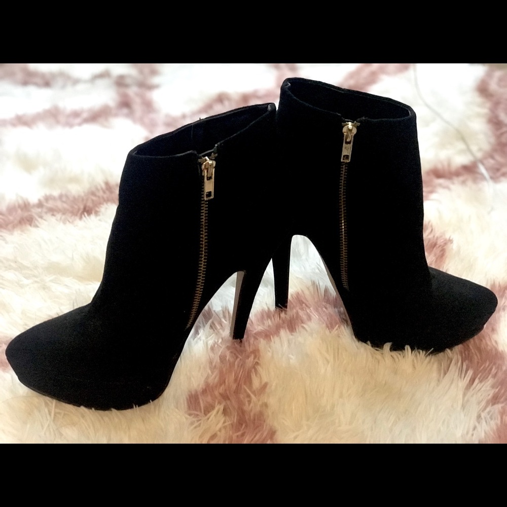 Forever 21 Black Booties